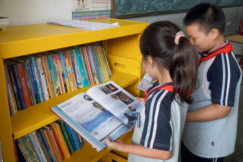 2025图书室精选 (5).jpg